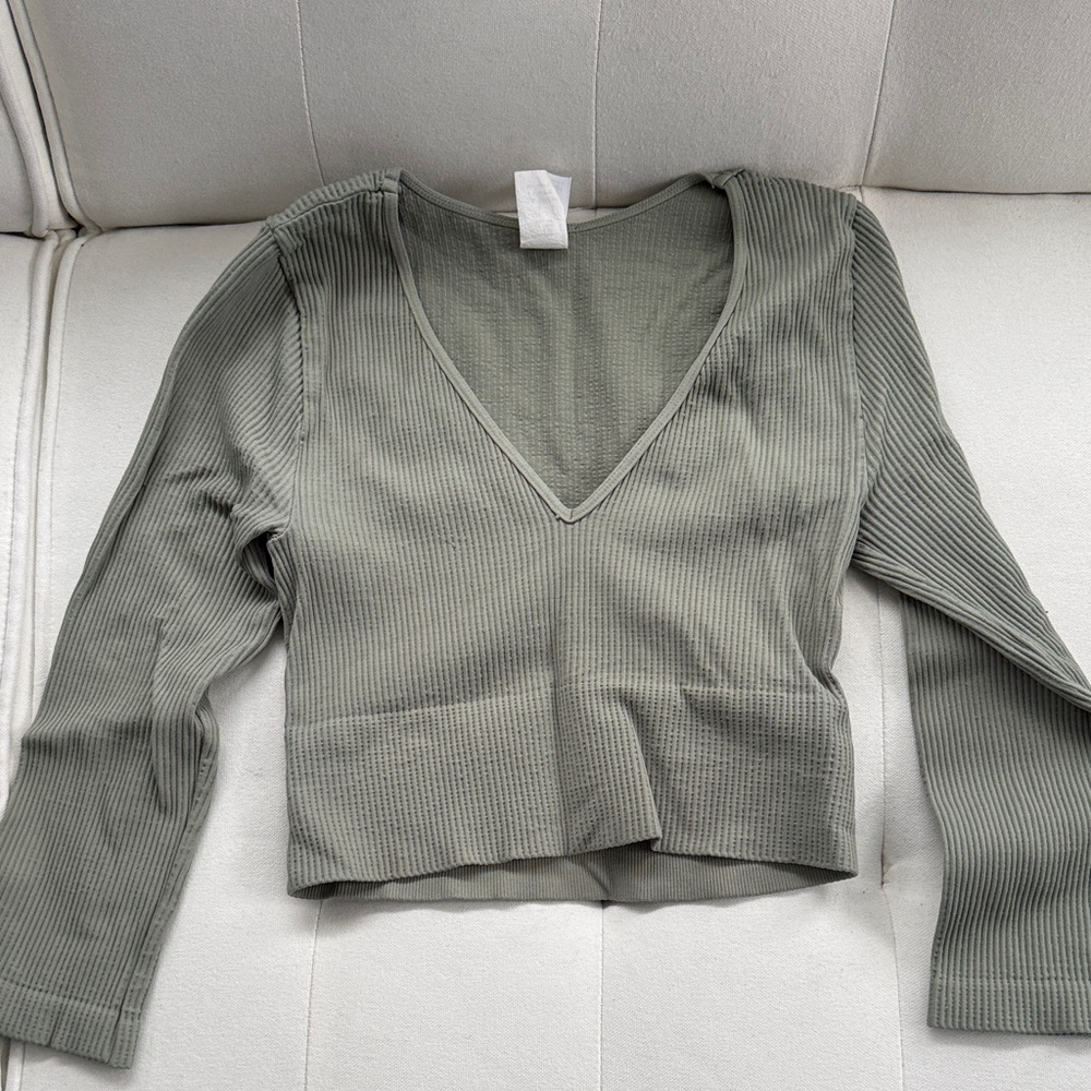 Seamless V-Neck Ribbed Long Sleeve Top - Green